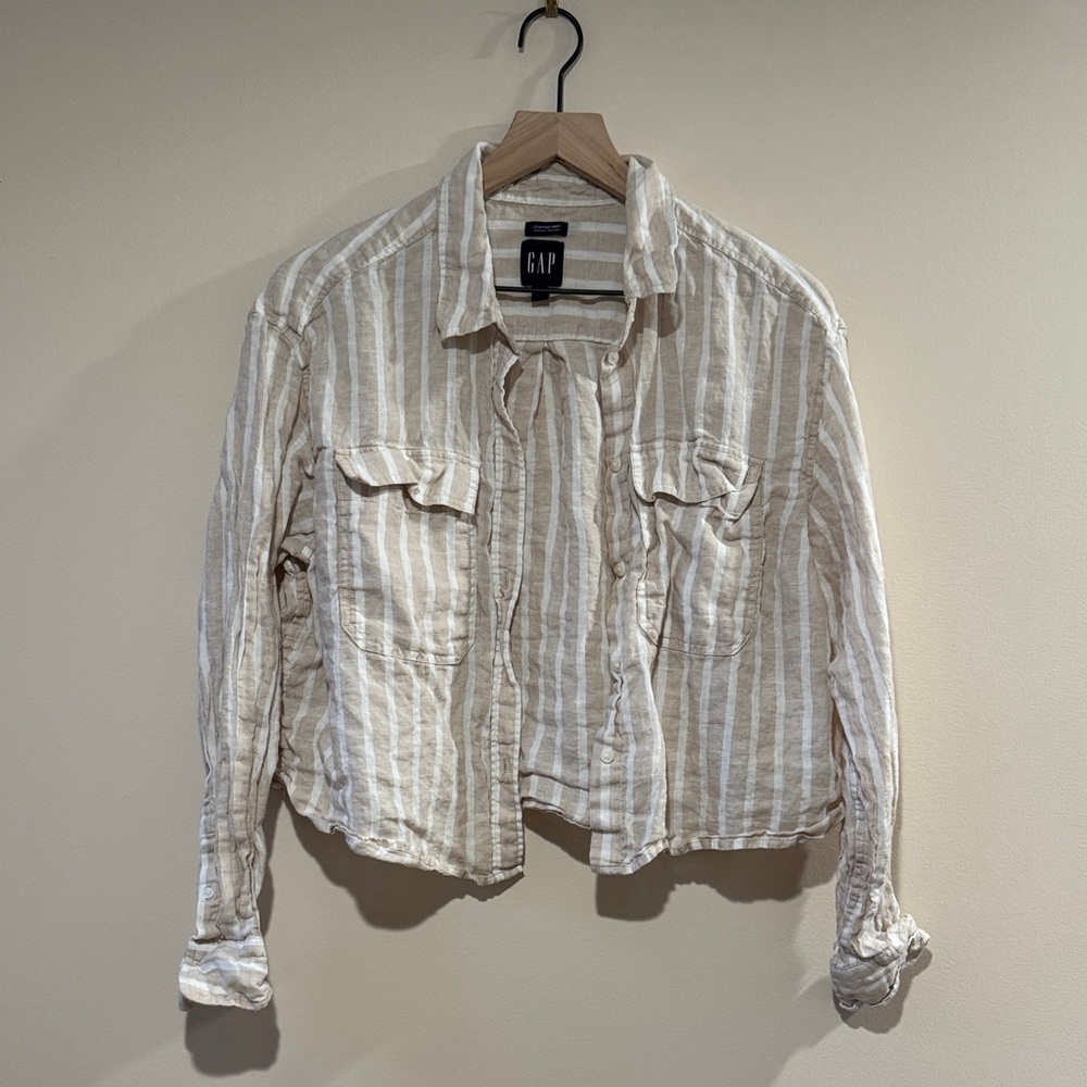 GAP Cropped Linen Button down Shirt Size M